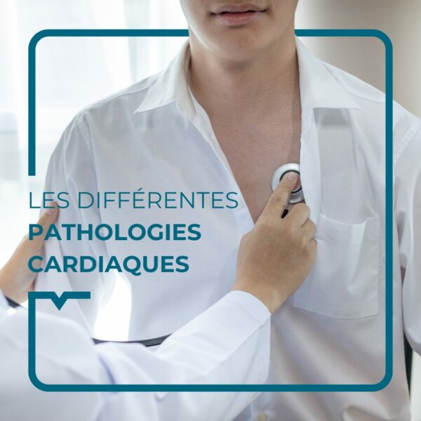 Un médecin qui regarde le coeur de quelqu'un